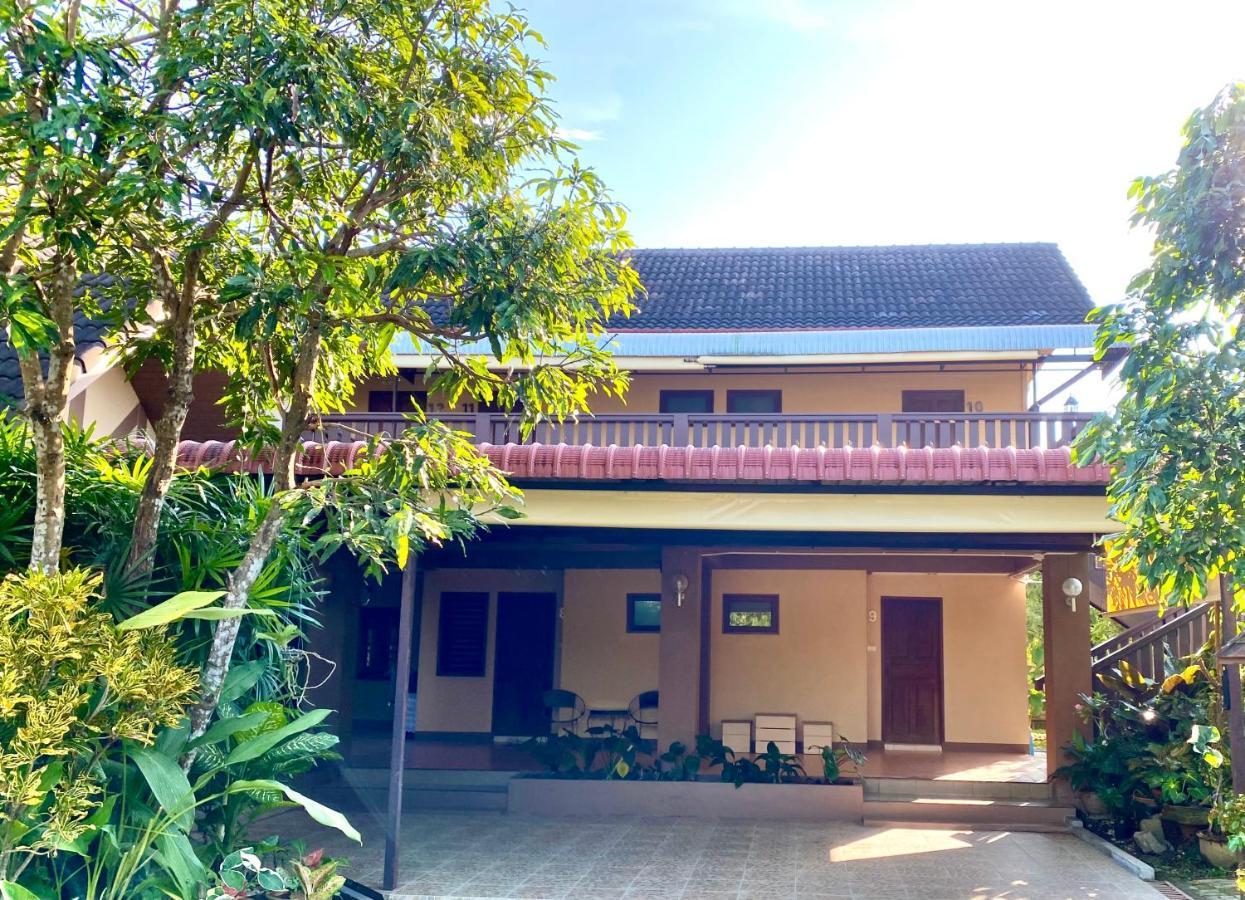 Mom And Me Resort & Farm Doi Saket Exterior foto